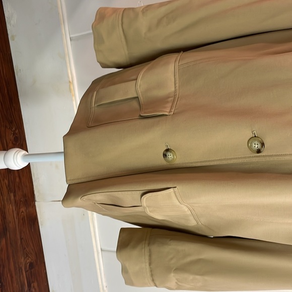 Khaki color safari jacket with belt - Picture 3 of 7